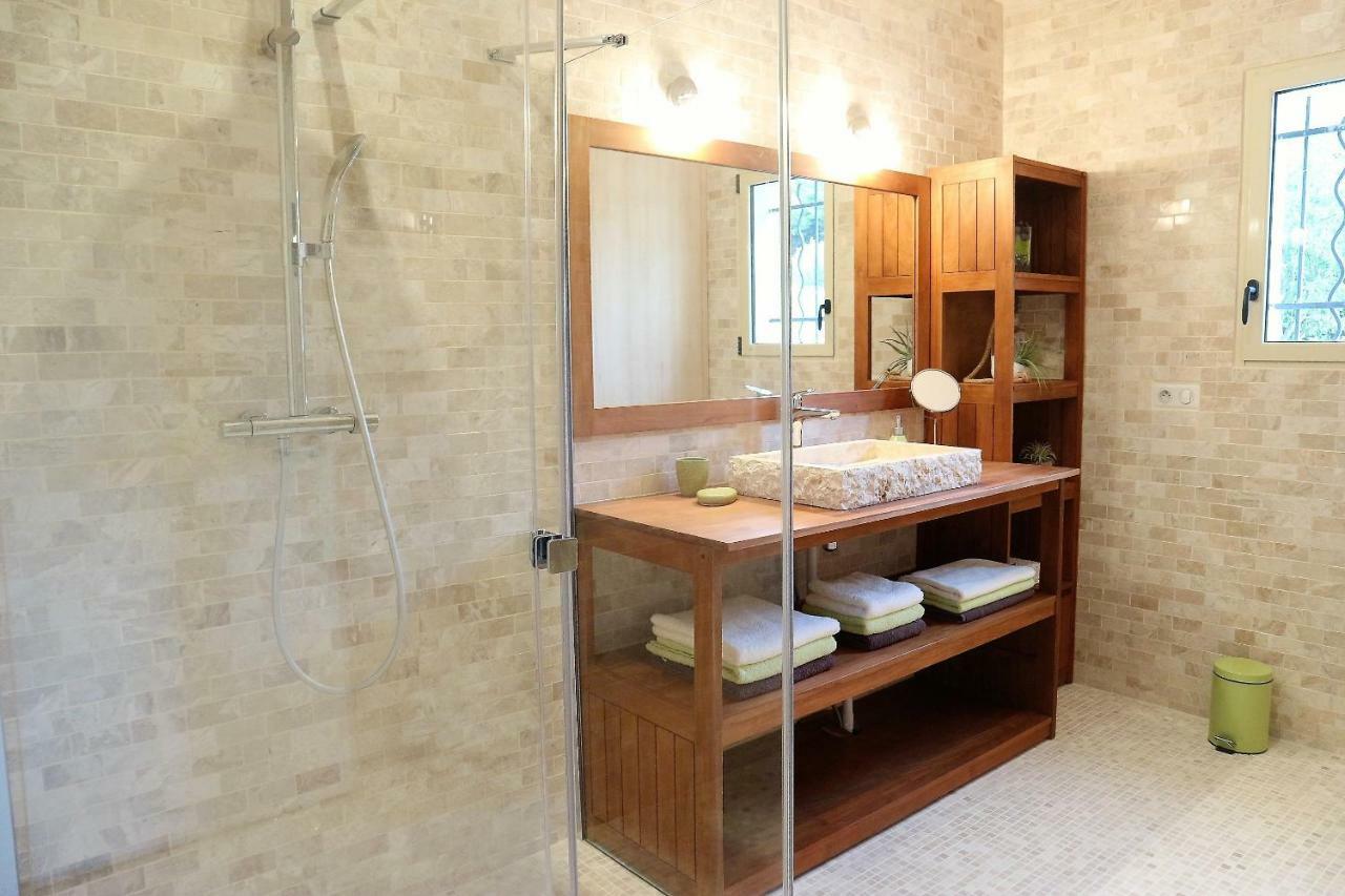 Gite Jet D'Eau Avec Piscine Interieure 30 Minutes Versailles Montainville  المظهر الخارجي الصورة